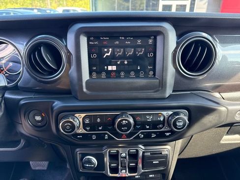 Used 2020 Jeep Wrangler Unlimited Sport AWD/4WD image 22