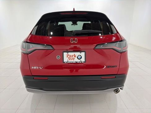 Used 2025 Honda HR-V Sport image 4