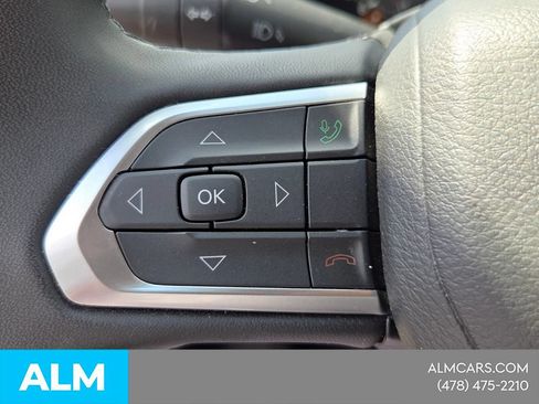 Used 2025 Jeep Compass Latitude AWD/4WD image 25