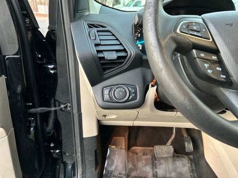 Used 2018 Ford Escape SE w/ SE Sync 3 Package image 22