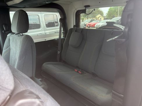 Used 2024 Jeep Wrangler Sport AWD/4WD image 8