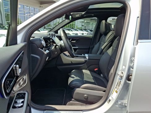 Certified 2026 Mercedes-Benz GLC 300 4MATIC image 13