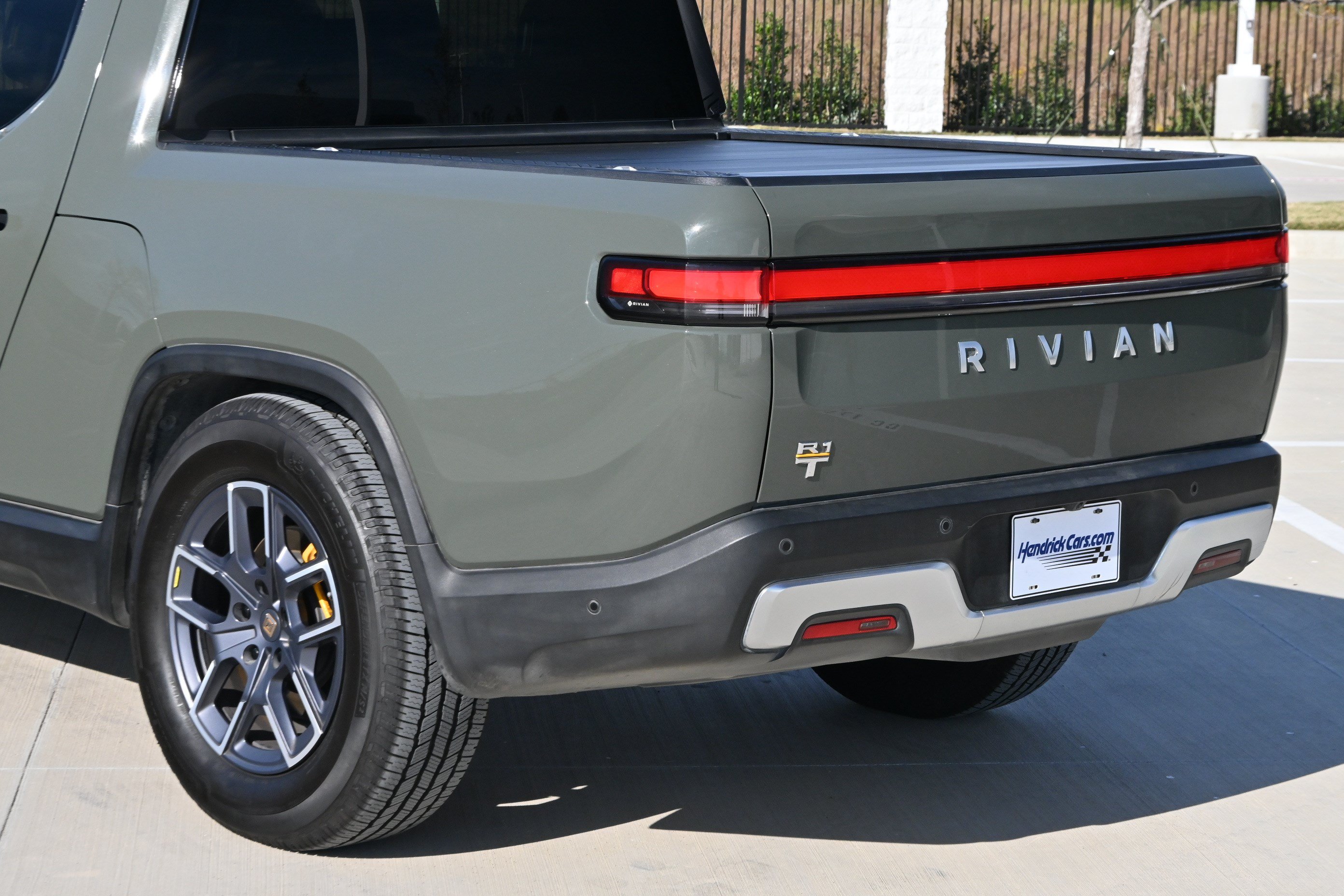 Used 2023 Rivian R1T Launch Edition AWD/4WD image 10