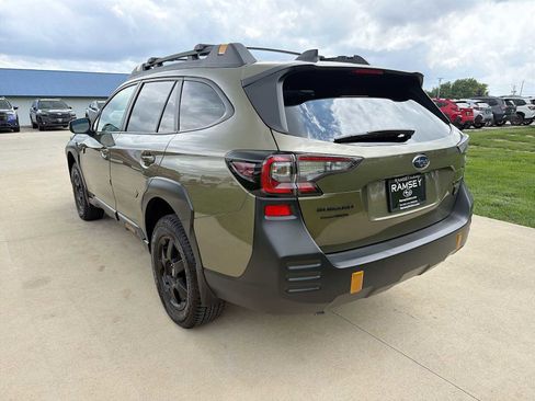 Used 2025 Subaru Outback Wilderness AWD/4WD image 4