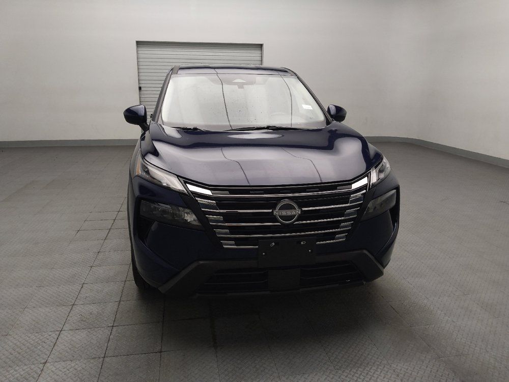 Used 2025 Nissan Rogue SV AWD/4WD image 14
