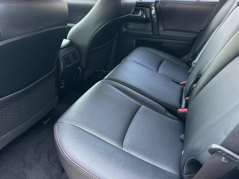 Used 2019 Toyota 4Runner TRD Off-Road Premium AWD/4WD image 12