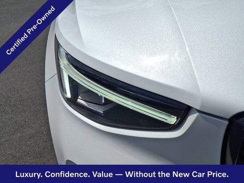 Certified 2024 Volvo XC40 B5 Plus w/ Protection Package Premier AWD/4WD image 10