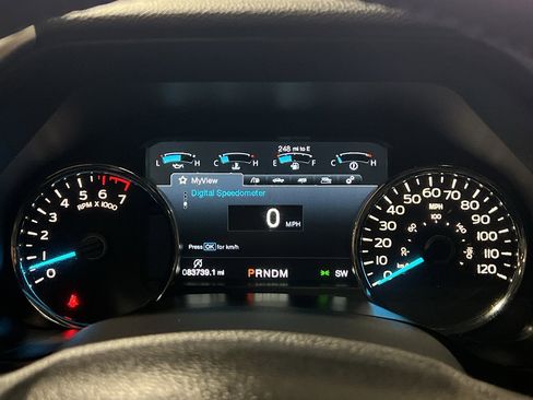 Used 2018 Ford F150 Lariat image 31