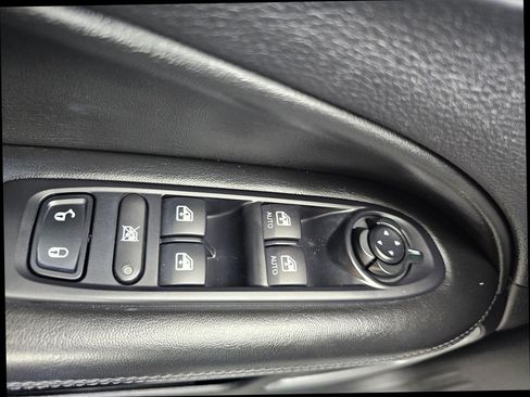 Used 2019 Jeep Compass Latitude image 19
