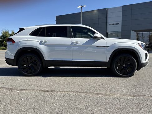 New 2026 Volkswagen Atlas Cross Sport SE image 6