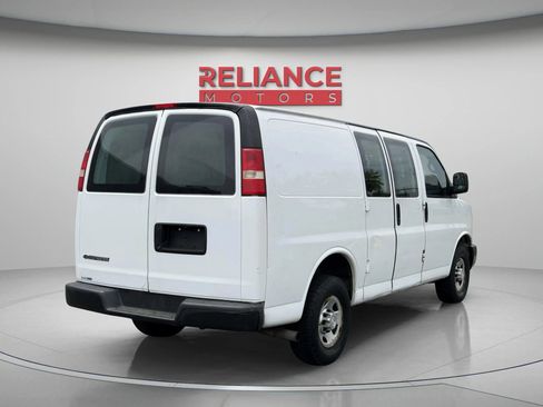 Used 2014 Chevrolet Express 2500 RWD image 6