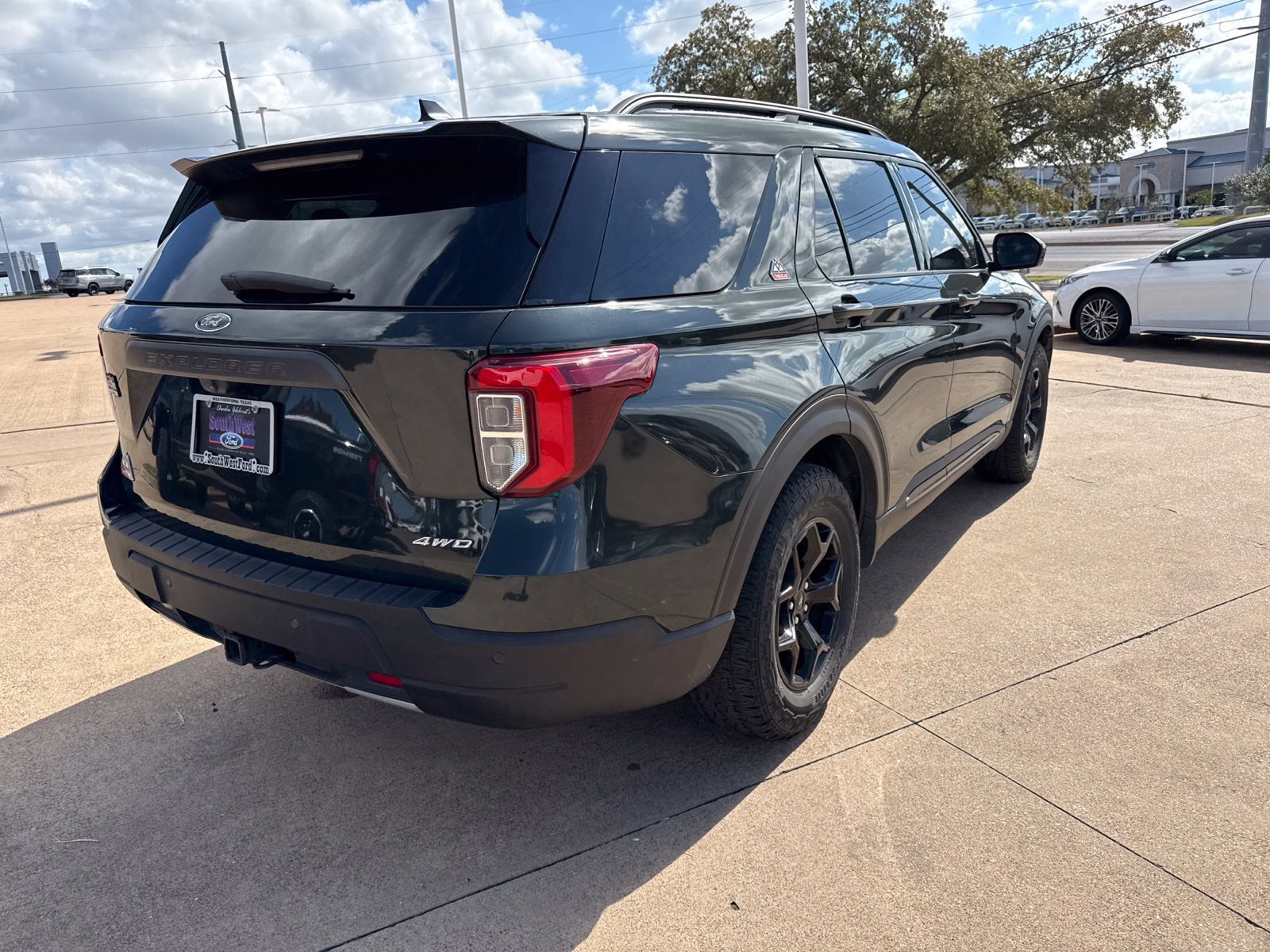 Used 2024 Ford Explorer Timberline w/ Timberline Technology Package AWD/4WD image 7