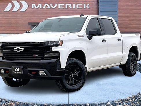 Used 2019 Chevrolet Silverado 1500 LT Trail Boss image 3