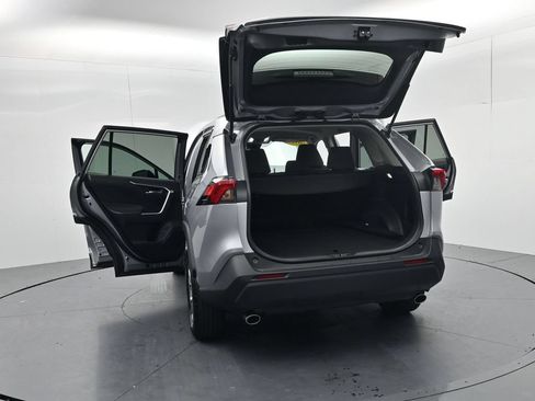Used 2025 Toyota RAV4 XLE AWD/4WD image 55