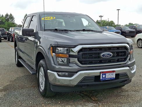 Used 2023 Ford F150 XLT image 2