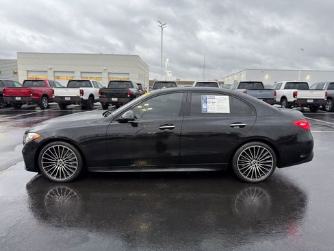 Used 2024 Mercedes-Benz C 300 Sedan image 3