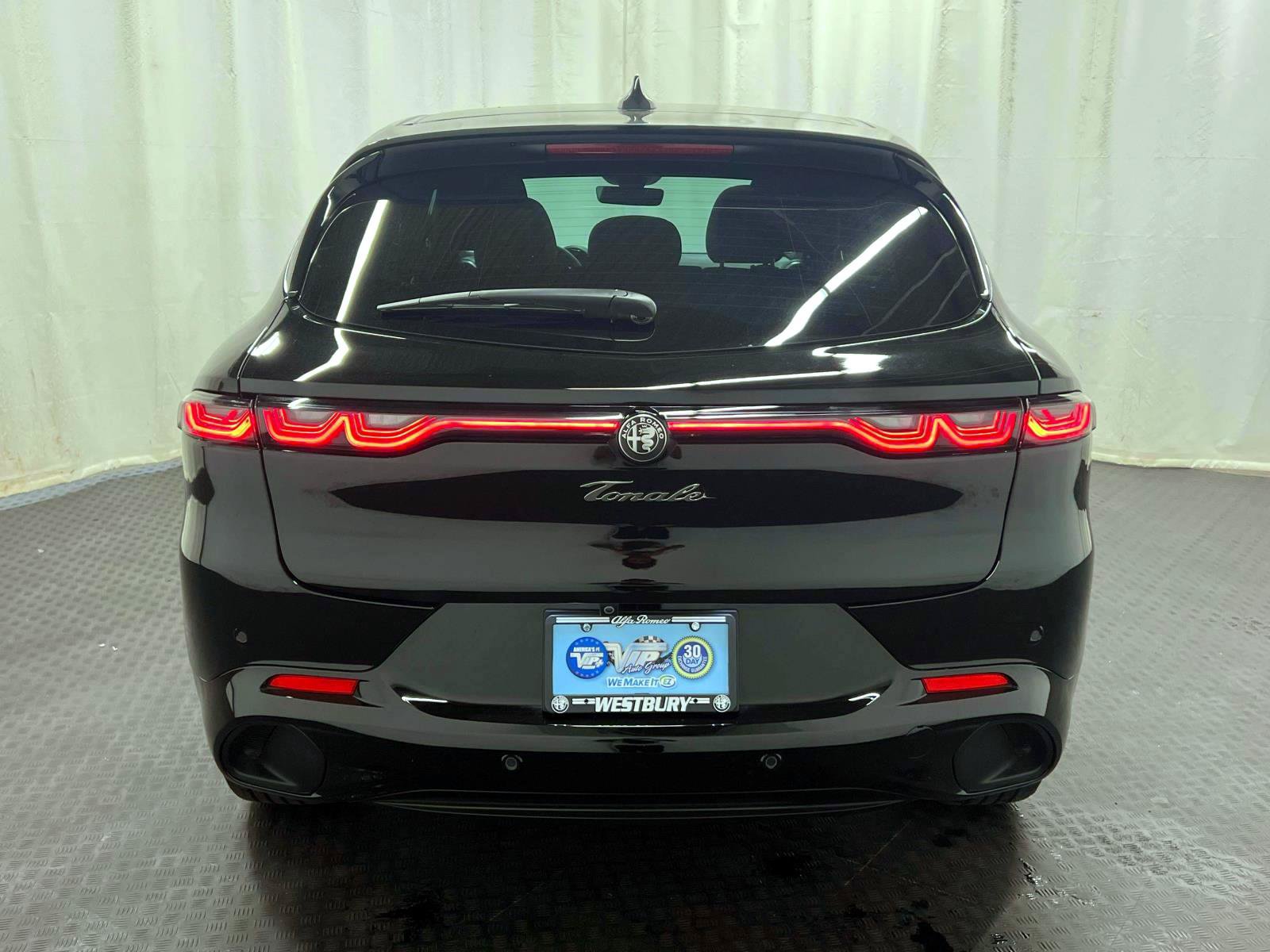 Used 2026 Alfa Romeo Tonale w/ Black Premium Package AWD/4WD image 7