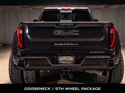 Used 2024 GMC Sierra 3500 Denali w/ Denali Reserve Package AWD/4WD image 8