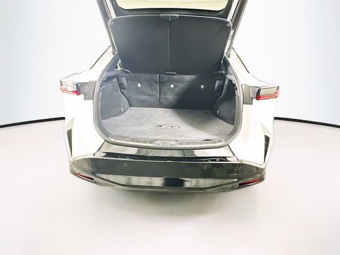 Used 2023 Lexus RZ 450e Premium w/ Technology Package image 31