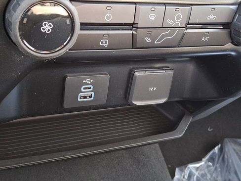 New 2026 Ford F250 XL w/ STX Appearance Package AWD/4WD image 19
