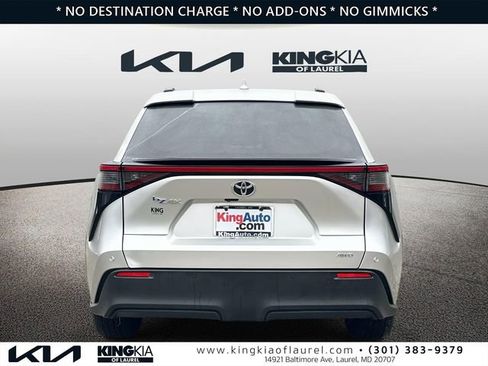 Used 2023 Toyota bZ4X XLE w/ Weather Package image 24