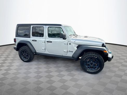 Used 2023 Jeep Wrangler Unlimited w/ Cold Weather Group image 5