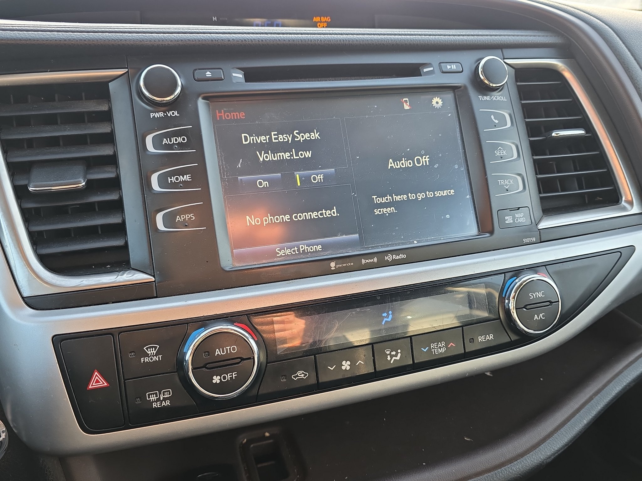 Used 2016 Toyota Highlander XLE AWD/4WD image 12