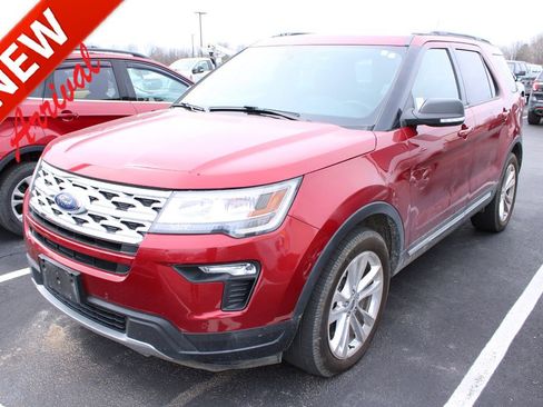 Used 2019 Ford Explorer XLT w/ Equipment Group 202A image 1