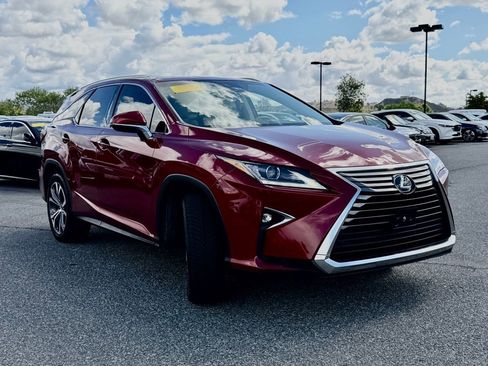 Used 2019 Lexus RX 350L FWD w/ Premium Package image 3