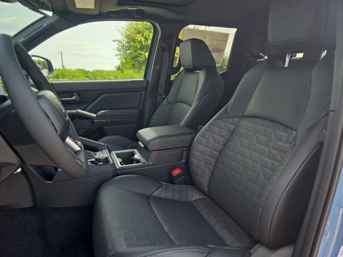 New 2026 Toyota Tacoma TRD Off-Road AWD/4WD image 11