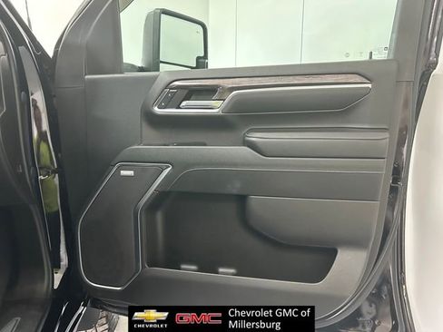Used 2024 Chevrolet Silverado 2500 LTZ w/ LTZ Premium Package AWD/4WD image 29
