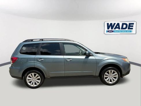 Used 2012 Subaru Forester 2.5X Premium w/ All-Weather Pkg AWD/4WD image 4