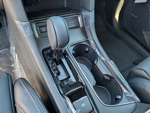 New 2026 Subaru Ascent Limited Bronze image 11