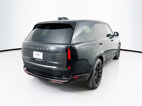New 2026 Land Rover Range Rover Long Wheelbase SE image 5