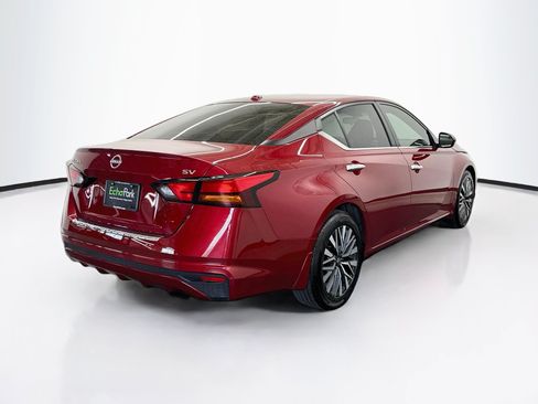 Used 2023 Nissan Altima 2.5 SV FWD image 9
