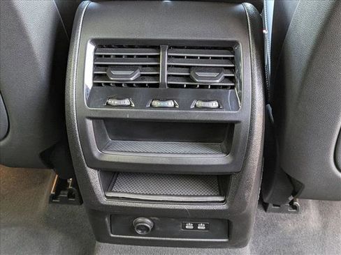 Used 2025 BMW X5 xDrive40i w/ Parking Assistance Package AWD/4WD image 18