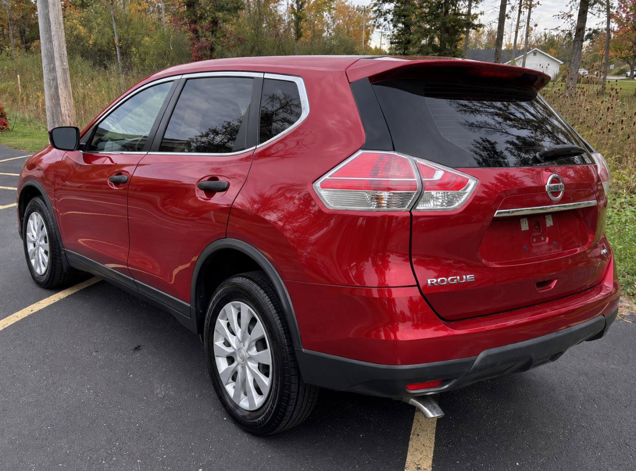 Used 2016 Nissan Rogue SV AWD/4WD image 5