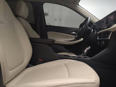 Used 2024 Buick Encore GX Sport Touring FWD image 21