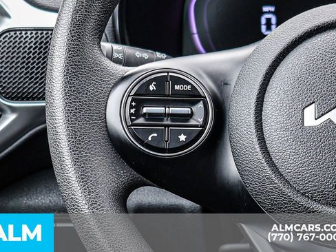 Used 2025 Kia Soul LX w/ LX Technology Package image 34
