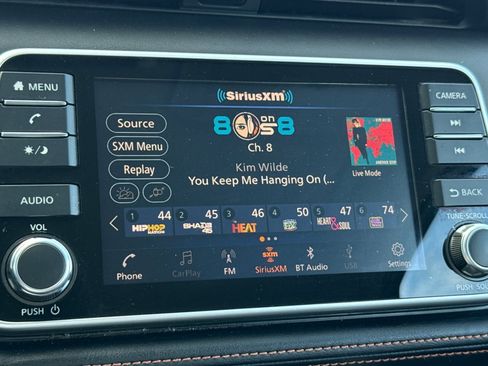 Used 2020 Nissan Kicks SR image 19