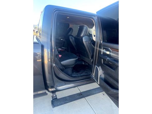 Used 2024 RAM 2500 Laramie image 18