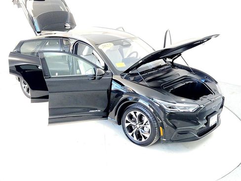 Used 2023 Ford Mustang Mach-E Premium image 24