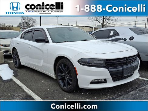 Used 2018 Dodge Charger SXT Plus w/ Blacktop Package image 1