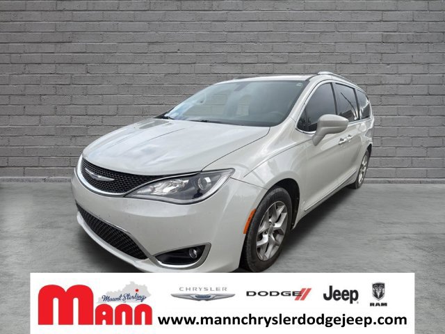 Used 2017 Chrysler Pacifica Touring-L Plus FWD 360° Tour