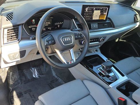 Used 2025 Audi Q5 2.0T Premium Plus w/ Premium Plus Package image 16