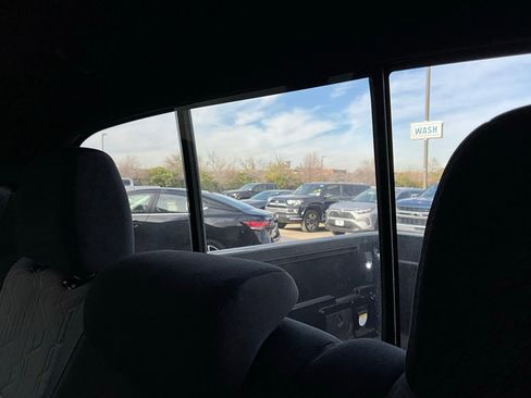 Used 2023 Toyota Tacoma TRD Off-Road image 13