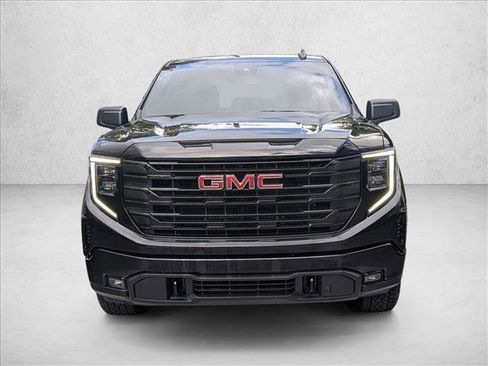 Used 2022 GMC Sierra 1500 Elevation image 2