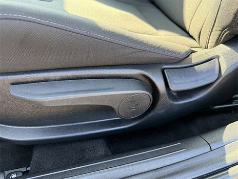 Used 2025 Hyundai Elantra SEL image 26