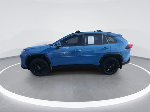 Used 2022 Toyota RAV4 SE w/ Convenience Package AWD/4WD image 5