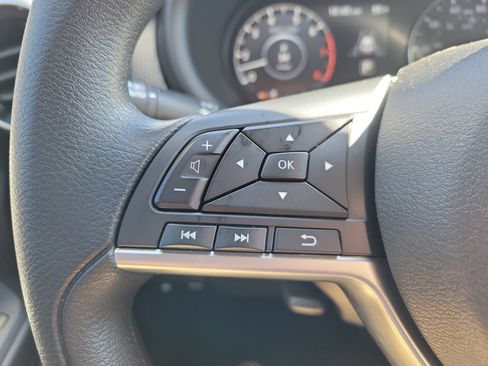 Used 2023 Nissan Kicks SV image 27